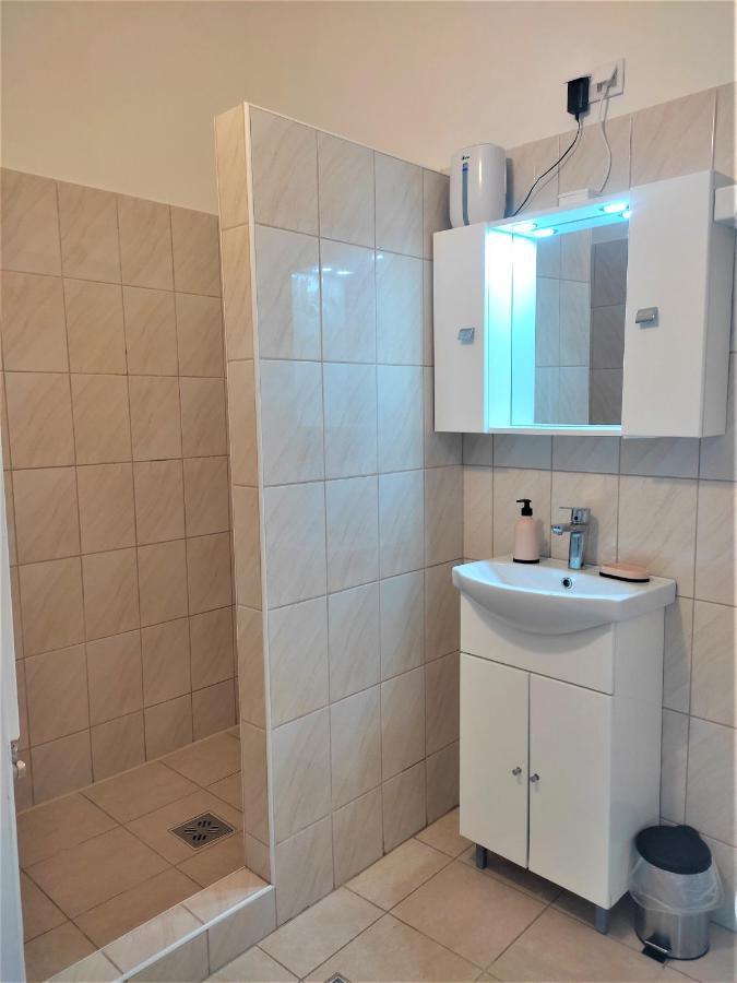 Panorama Apartman วาค ภายนอก รูปภาพ