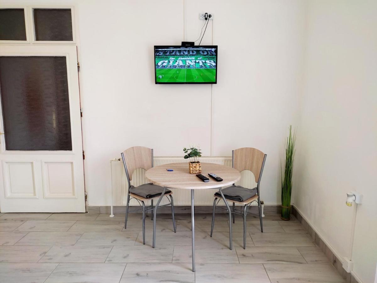 Panorama Apartman วาค ภายนอก รูปภาพ